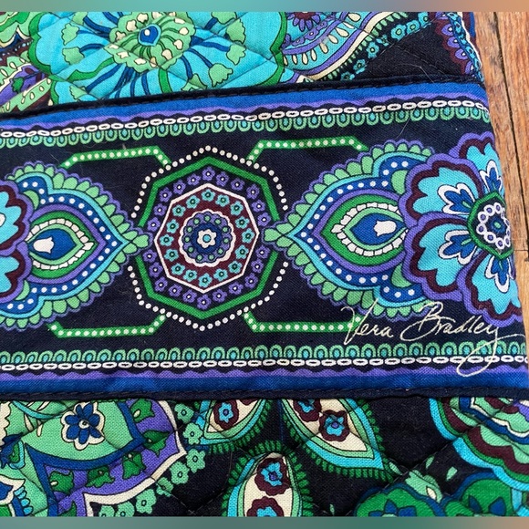 Vera Bradley Tote Bag with Detachable Crossbody Strap - Picture 12 of 13